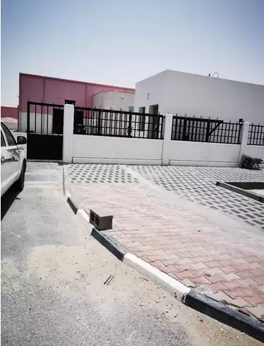 Comercial Listo Propiedad U / F tienda  alquiler en al-sad , Doha #7823 - 1  image 